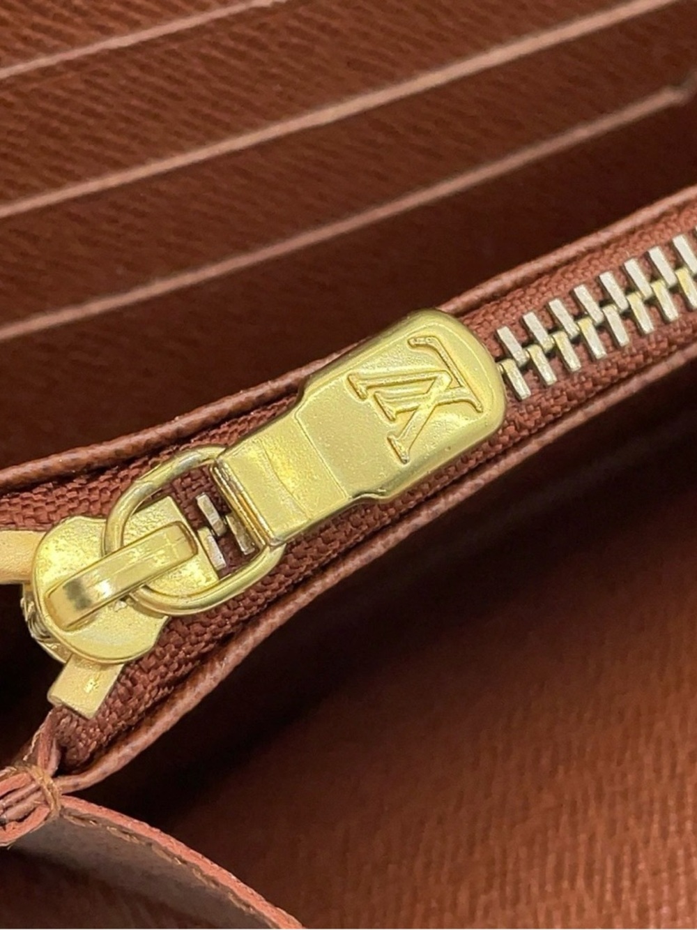 Louis Vuitton Monogram Long Card & Key Holder in Brown - Picture 13 of 16